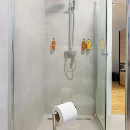 2m Exclusive Apartment