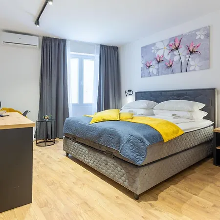 2m Exclusive Apartment